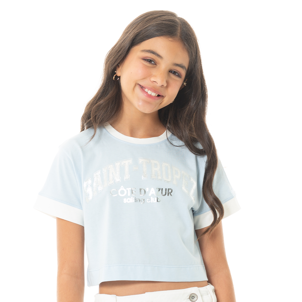 CAMISETA CROP PARA NIÑAS CON DISEÑO ESTAMPADO