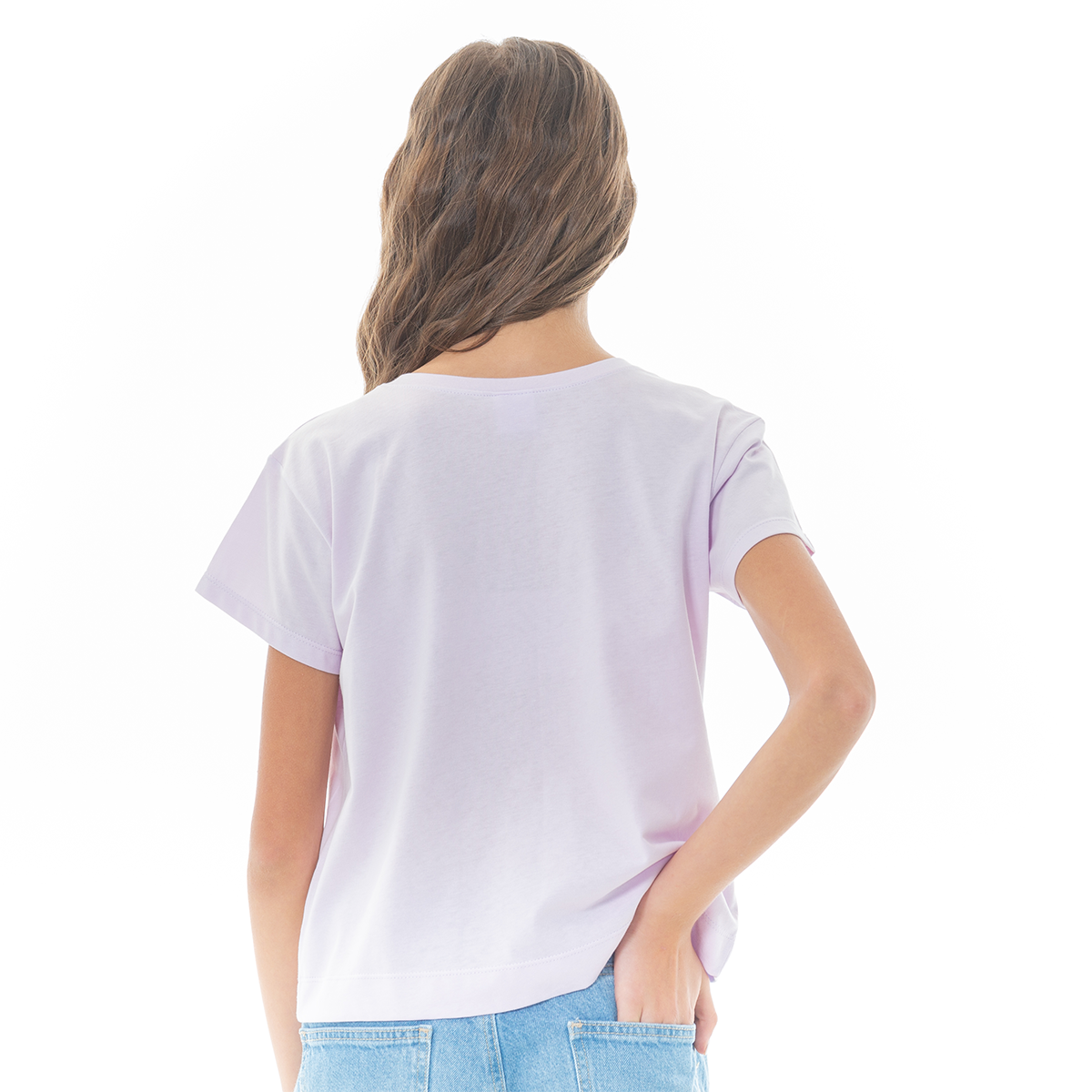 CAMISETA PARA NIÑA CON DISEÑO EN EL PECHO BORDADO