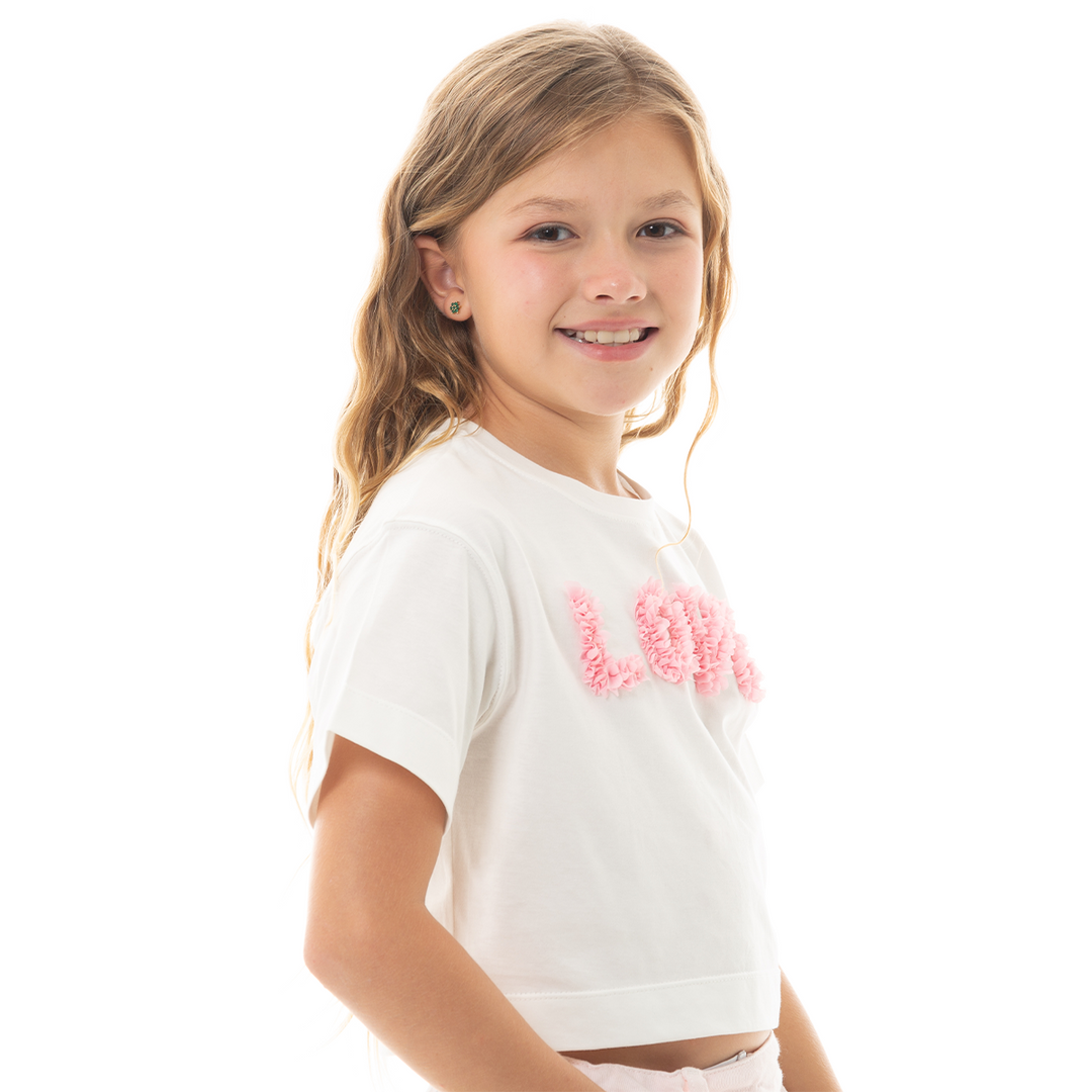 CAMISETA TIPO CROP PARA NIÑA CON APLIQUE - LOVE