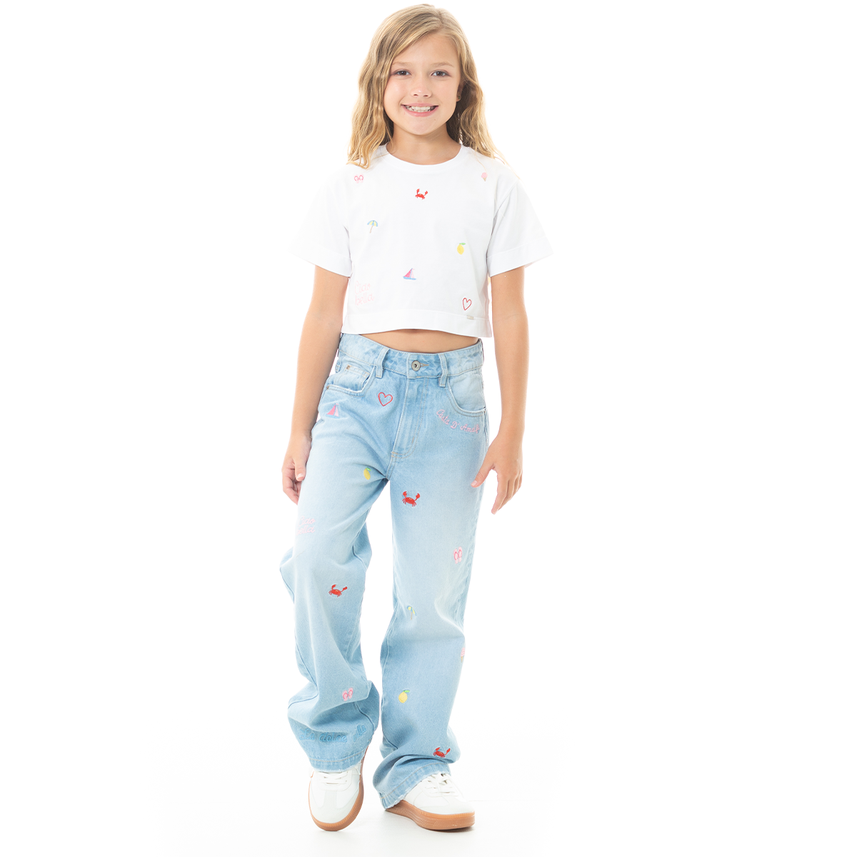 CAMISETA CROP PARA NIÑAS CON DISEÑOS BORDADOS