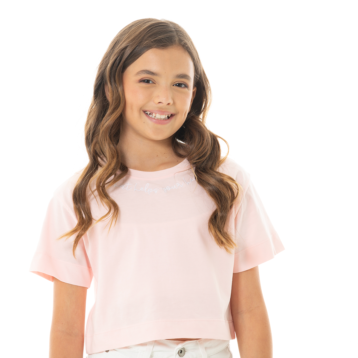 CAMISETA CROP PARA NIÑAS CON DISEÑO BORDADO
