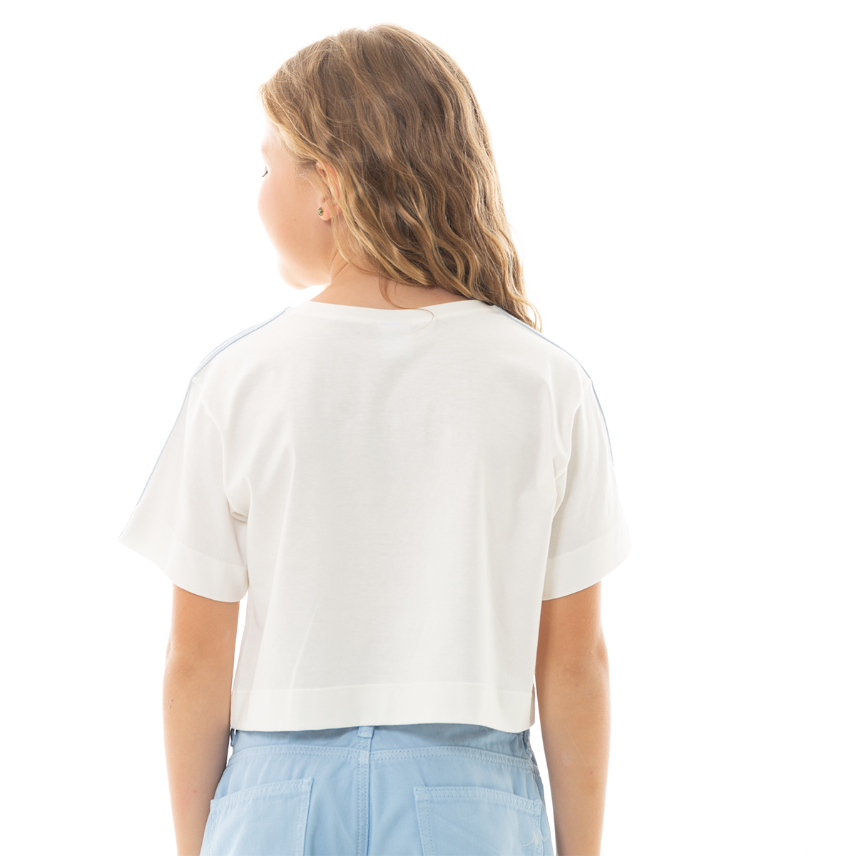 CAMISETA CROP PARA NIÑA CON DISEÑO BORDADO COLOR AZUL