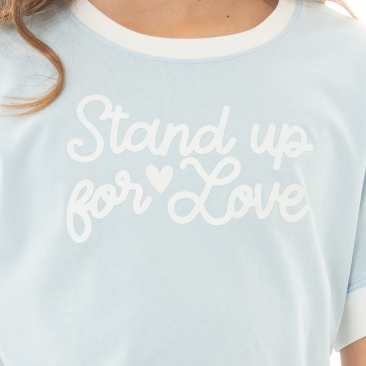 CAMISETA CROP PARA NIÑAS CON DISEÑO ESTAMPADO