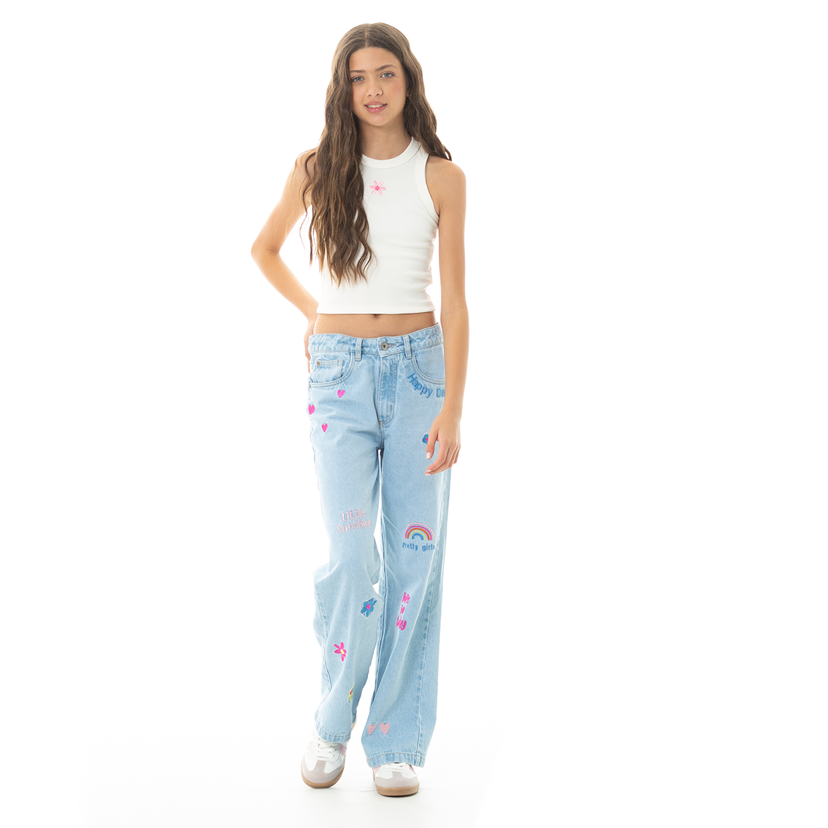 Crop top para niñas con diseño bordado