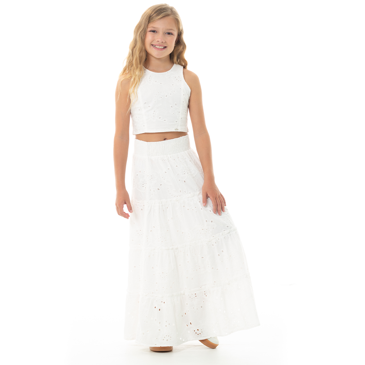 CROP TOP PARA NIÑAS EN DISEÑO DE OJALILLO