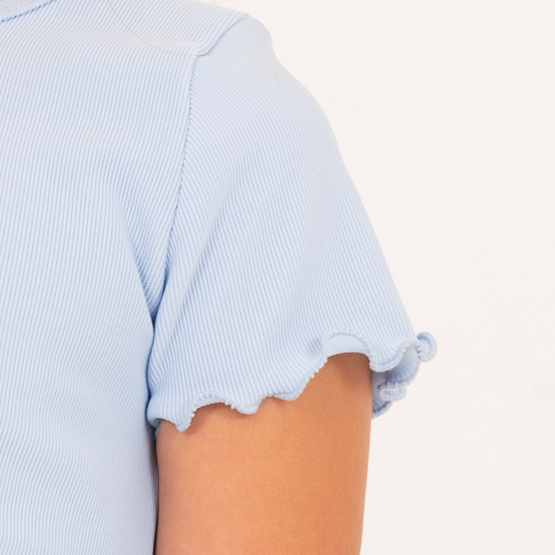 CAMISETA PARA NIÑAS MANGA CORTA EN RIB – AZUL CLARO