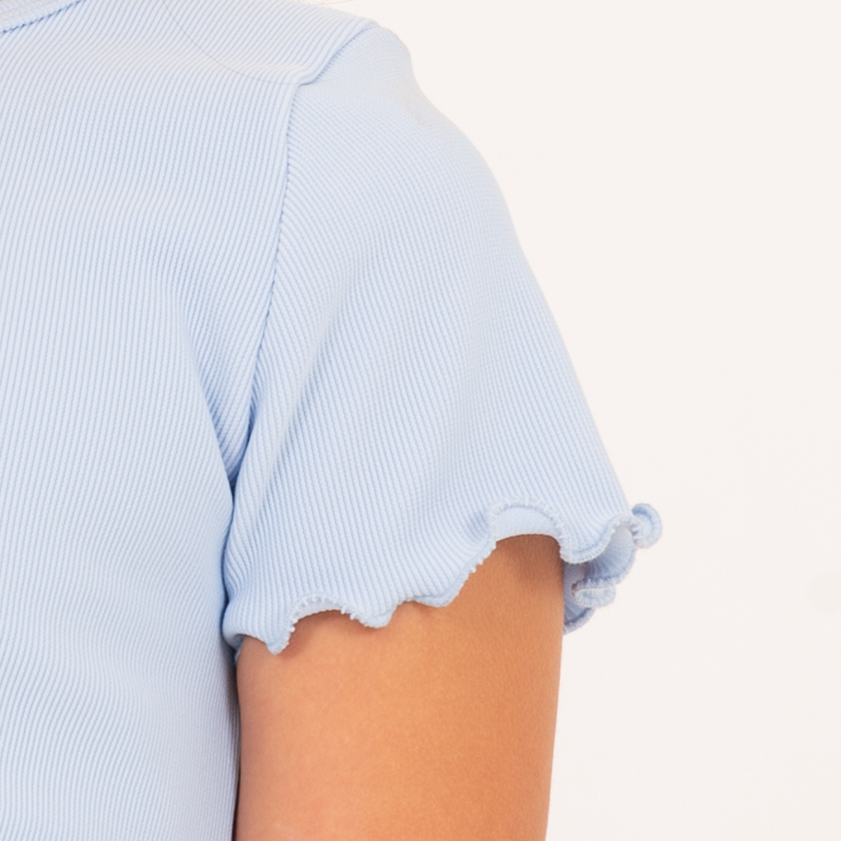 Camiseta para niñas en rib manga corta - Azul claro
