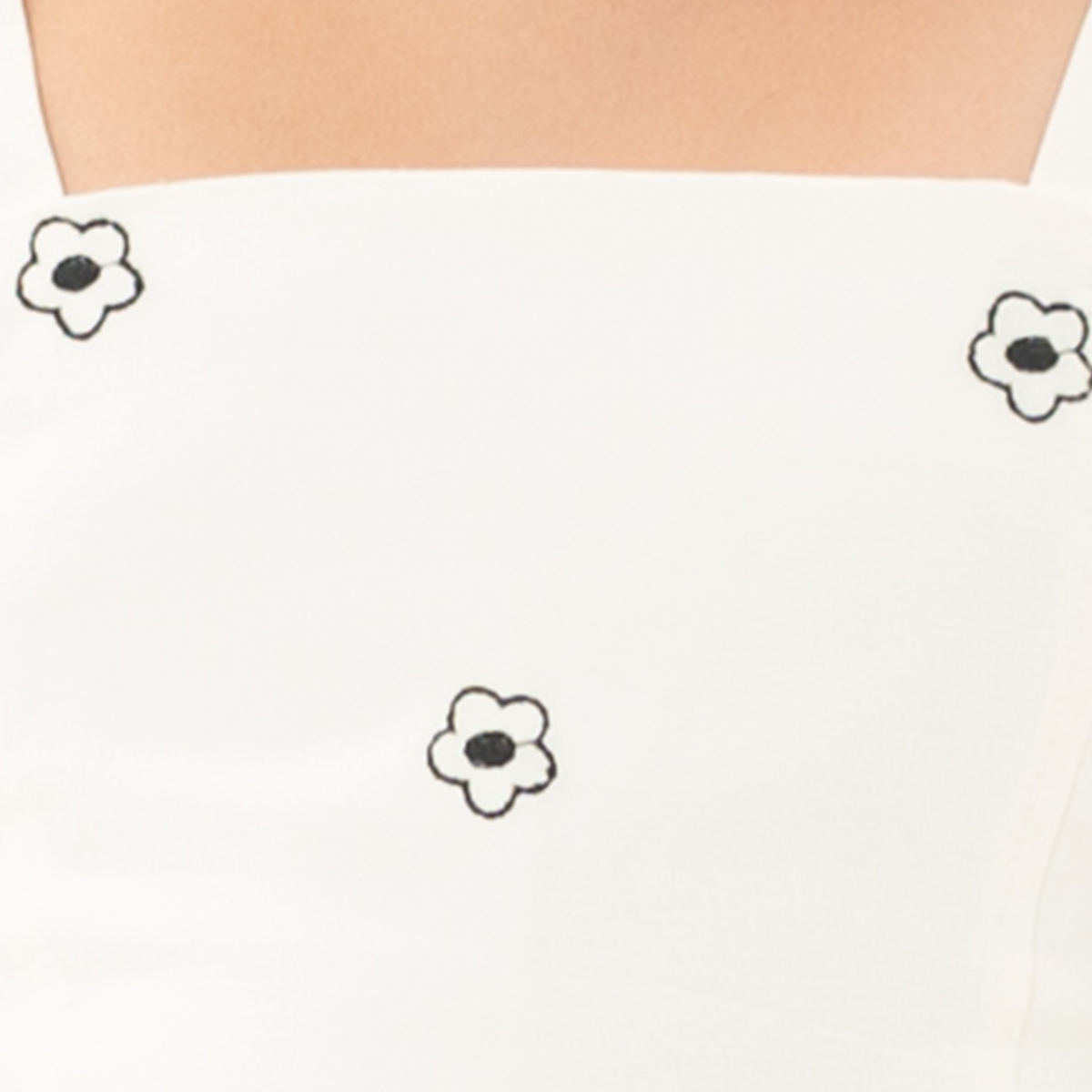 CROP TOP PARA NIÑAS CON DISEÑO DE FLORES BORDADAS