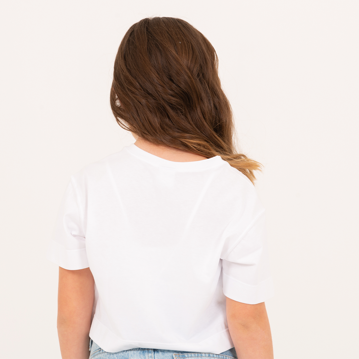 Camiseta para niñas con diseño bordado step by step – Off white