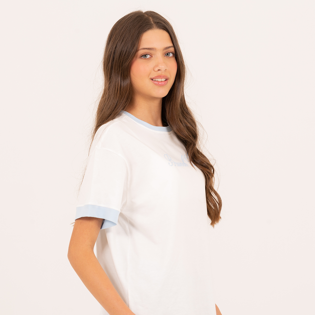 Camiseta para niñas con grafico estampado brunch club