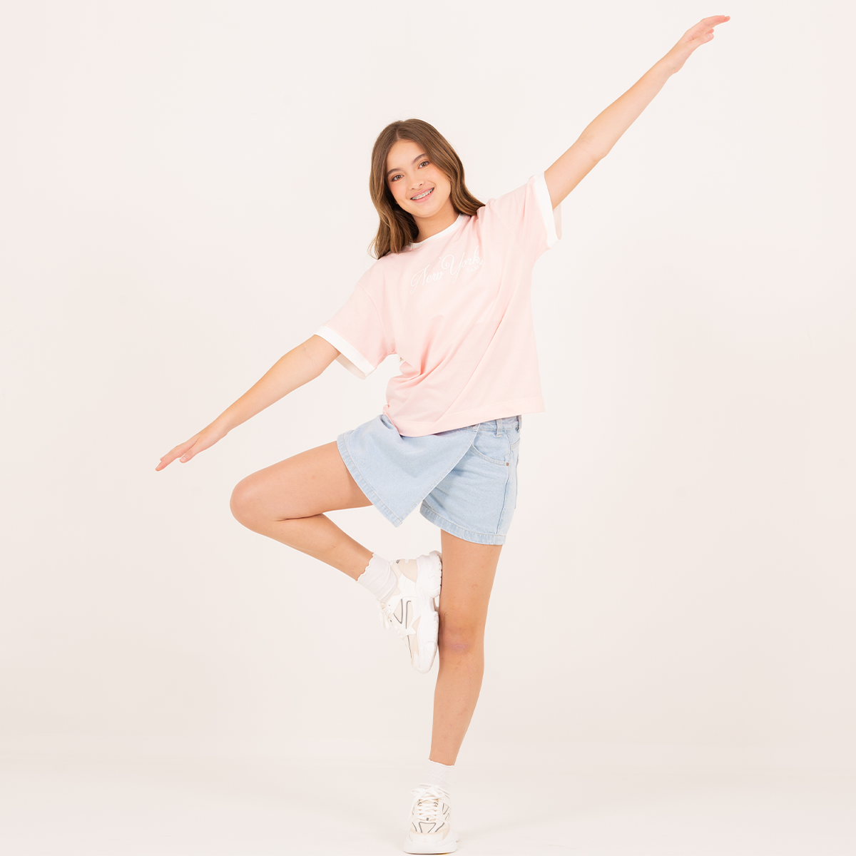 Camiseta para niñas con diseño grafico  – new york