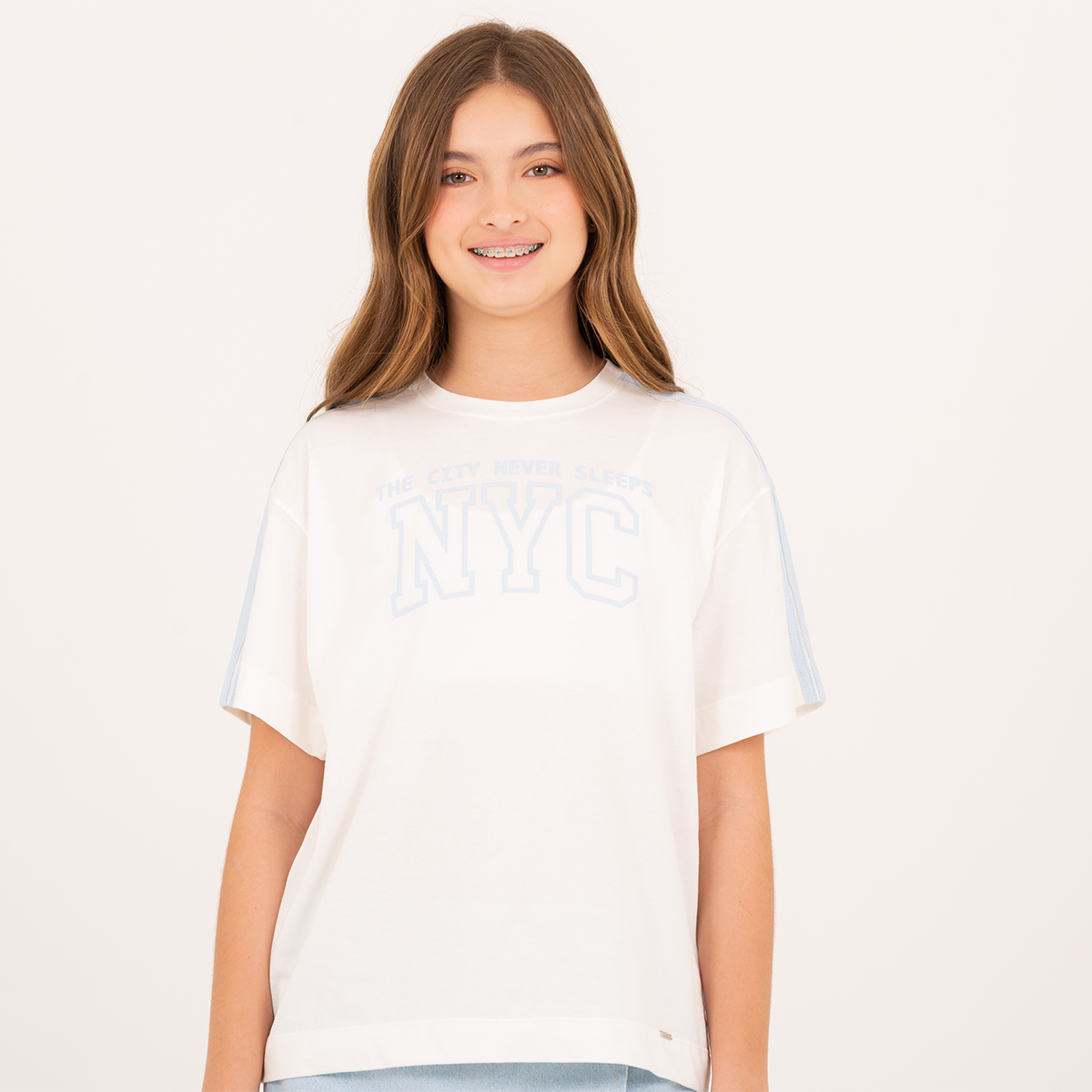 Camiseta para niña “nyc” tono a tono  – blanca