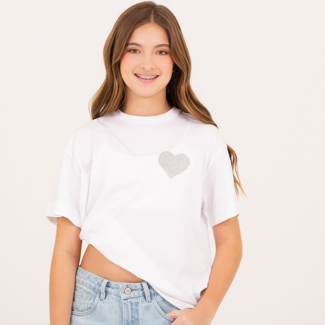 CAMISETA BLANCA PARA NIÑA CON CORAZÓN EN GLITTER