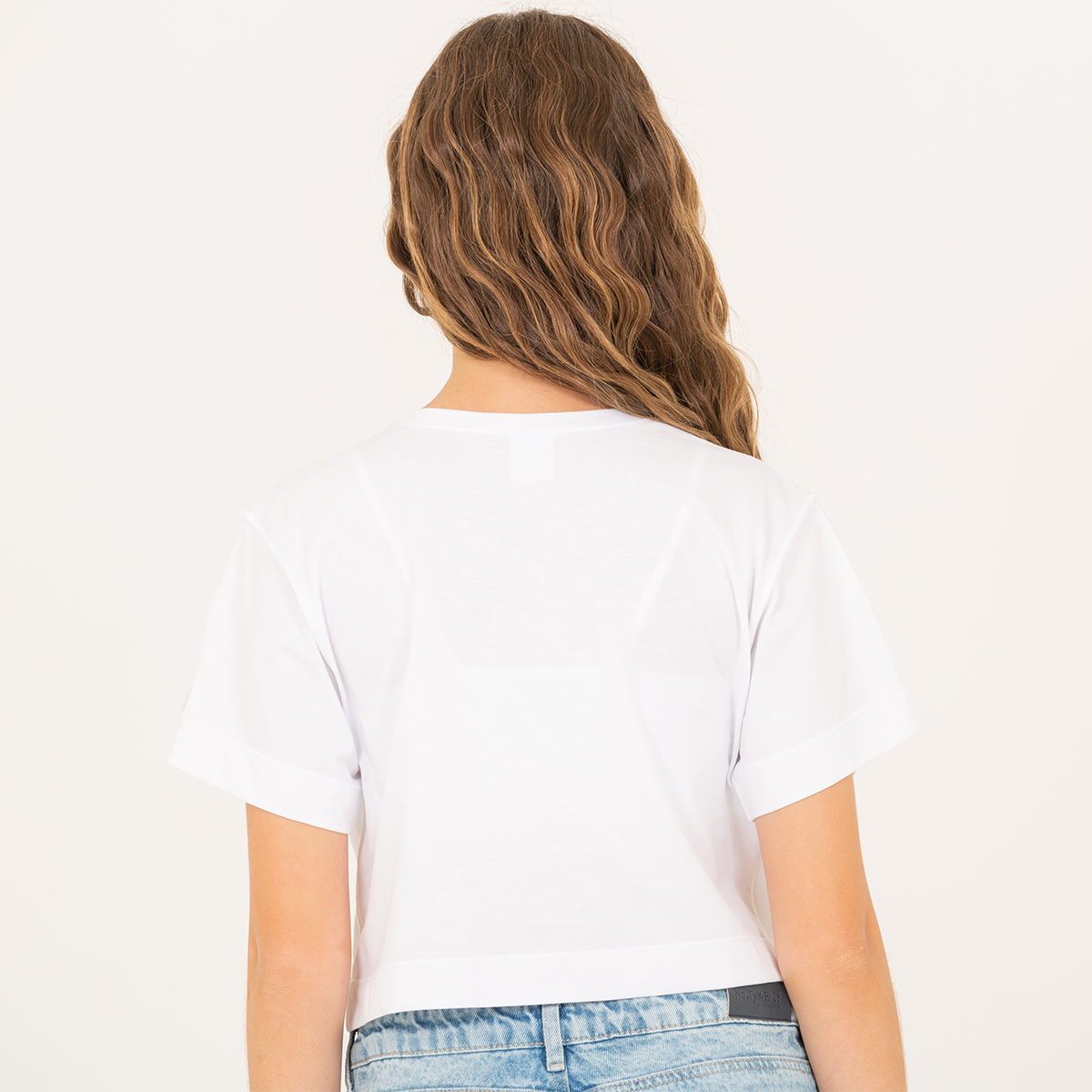 Camiseta para niñas con diseño de cerezas bordadas