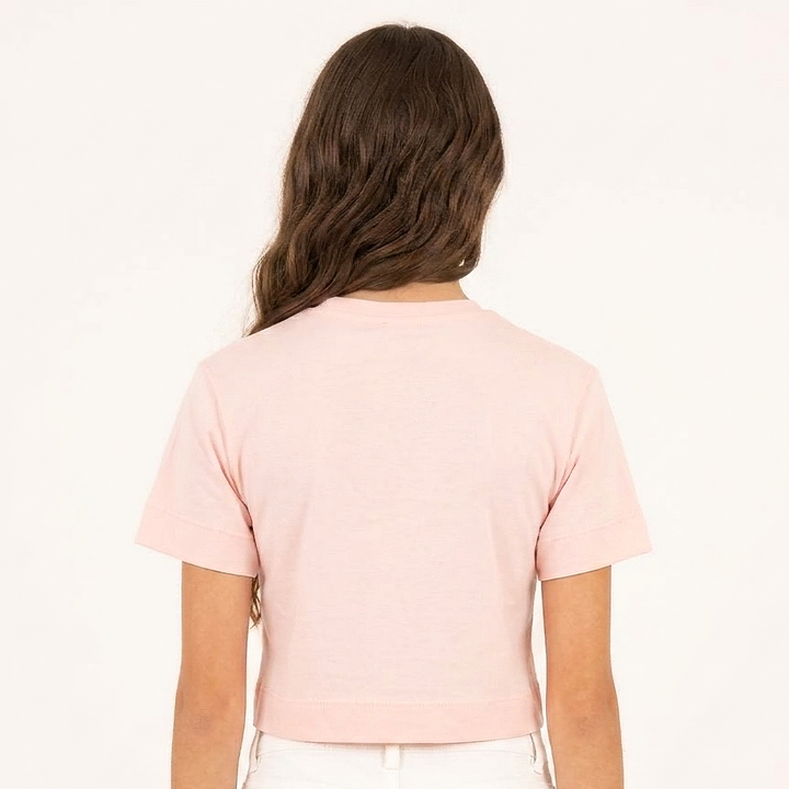 CAMISETA CROPPED ROSADA PARA NIÑA CON CEREZAS BORDADAS