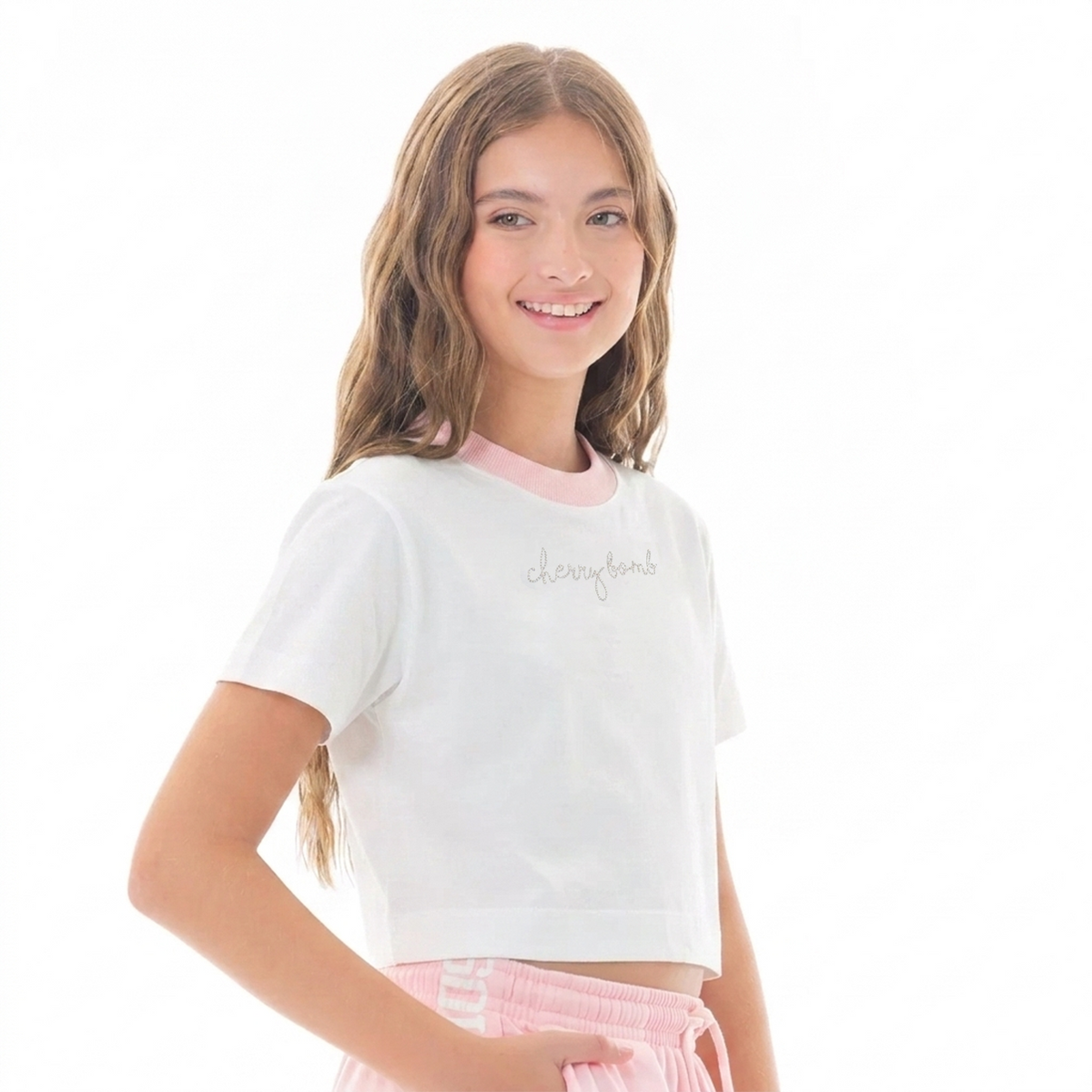 Camiseta para niñas con diseño de apliques “cherry bomb” Blanco