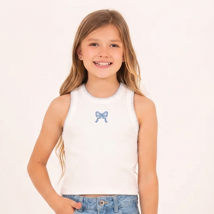 TOP ACANALADO PARA NIÑA CON BORDADO DE MOÑO