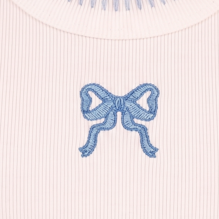 TOP ACANALADO PARA NIÑA CON BORDADO DE MOÑO