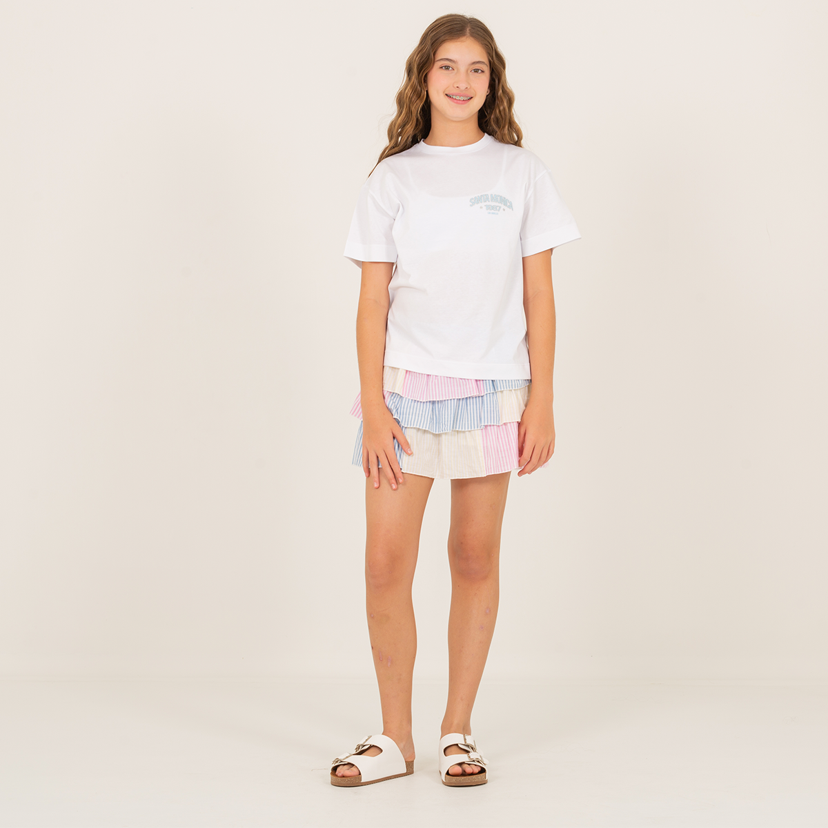 Camiseta para niñas con diseño estampado santa monica- Blanco