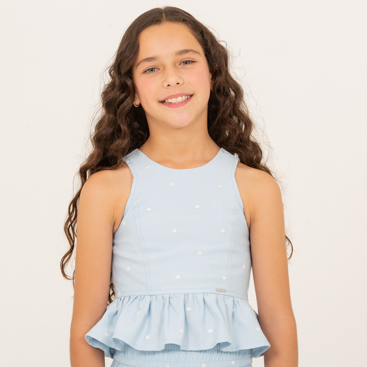 Crop top para niñas con lunares bordados - Azul cielo