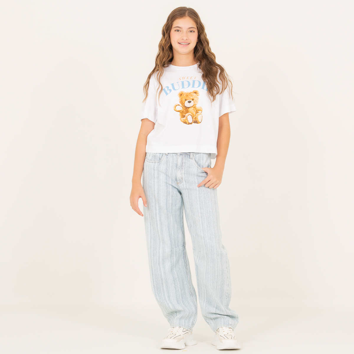 Camiseta para niñas con diseño estampado buddie