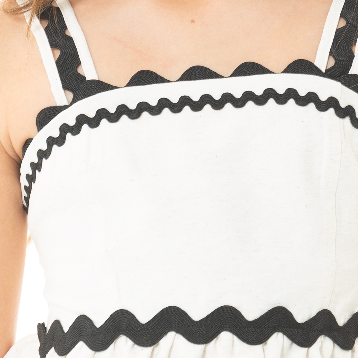 Camisa para niñas con detalles en contraste