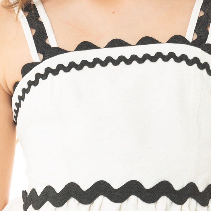 CAMISA PARA NIÑA CON DETALLE EN CONTRASTE