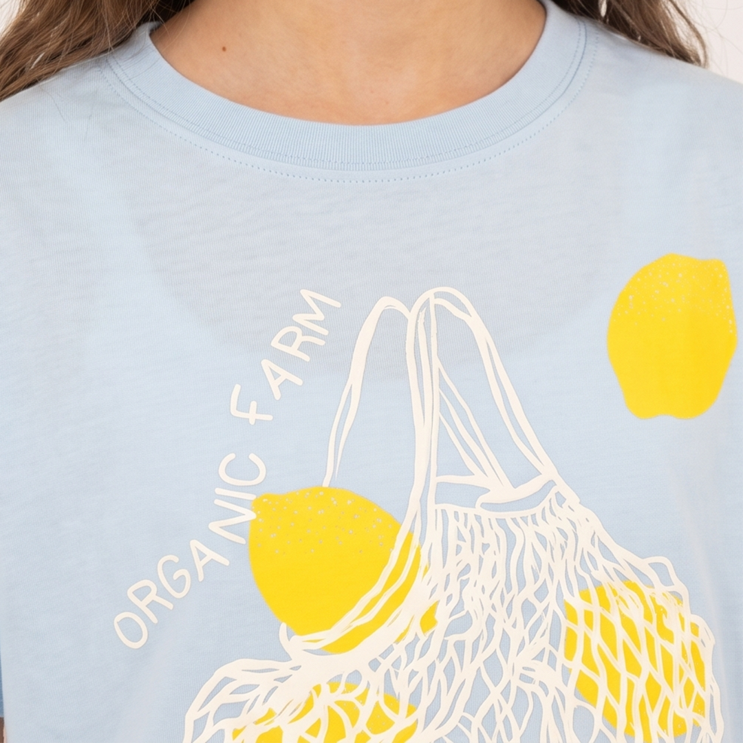 Camiseta para niñas con diseño estampado "organic farm" - Azul