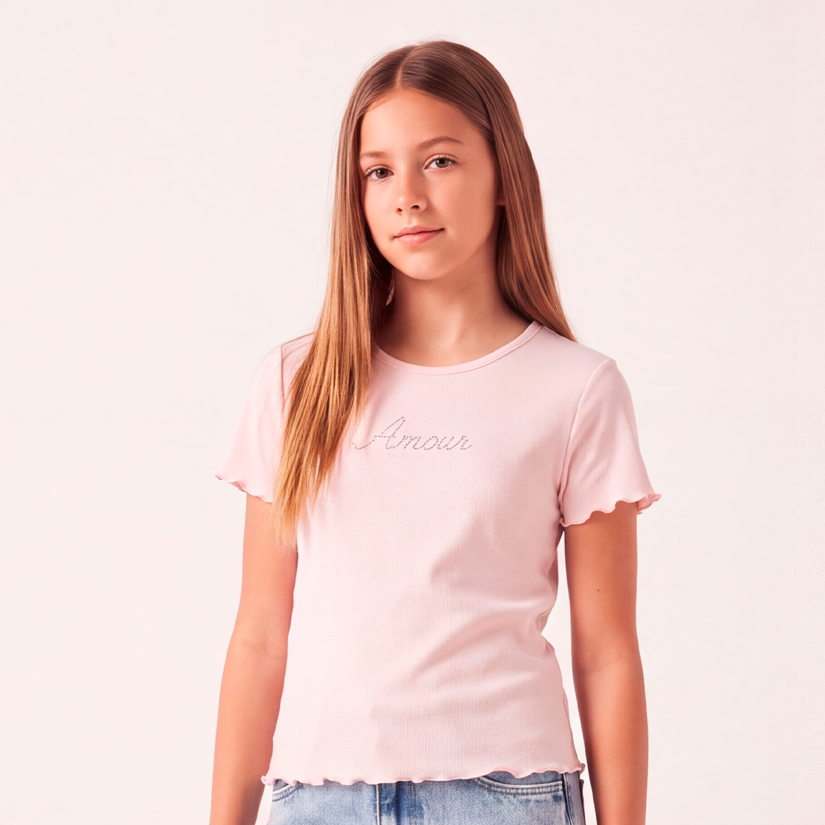 Camiseta para niñas en rib con diseño frontal Amour – Rosado claro