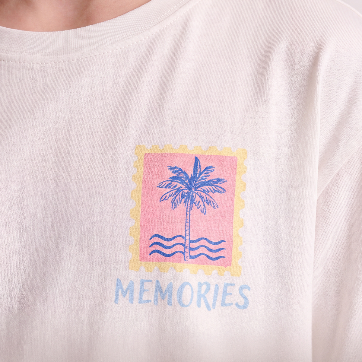 Camiseta para niñas con diseño estampado “Memories - Sun & Sea”