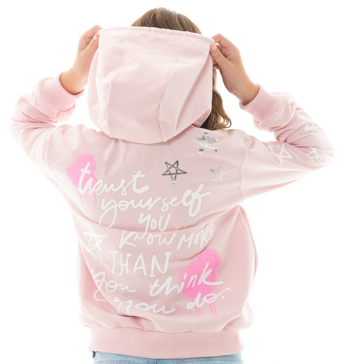 HOODIE PARA NIÑAS CON DISEÑO ESTAMPADO TAKE THE RISK