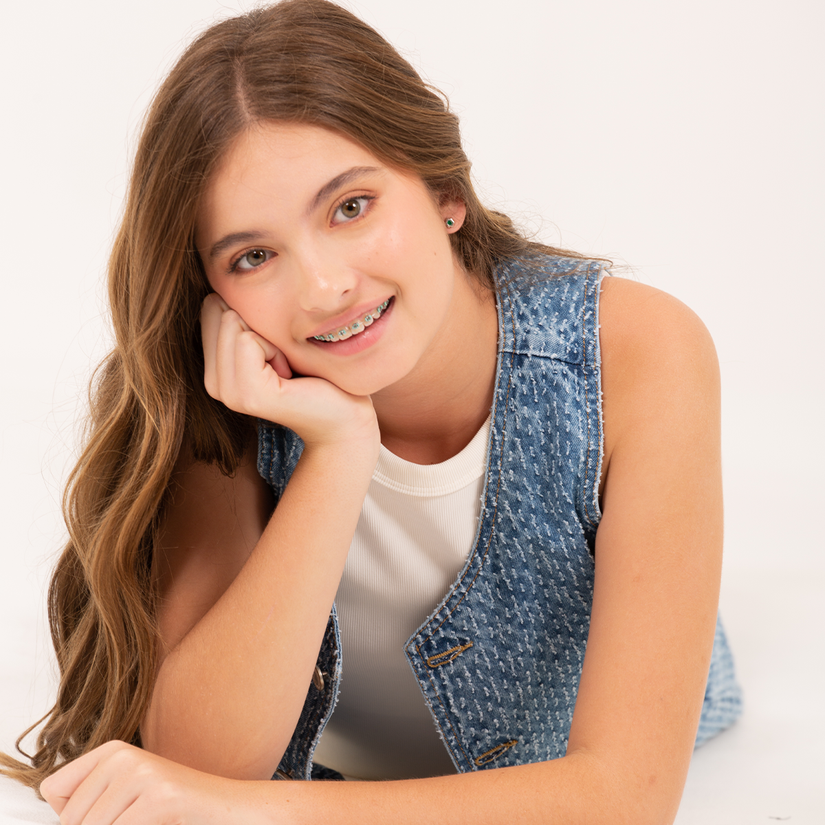 Chaleco para niñas en indigo de diseño texturizado - Azul