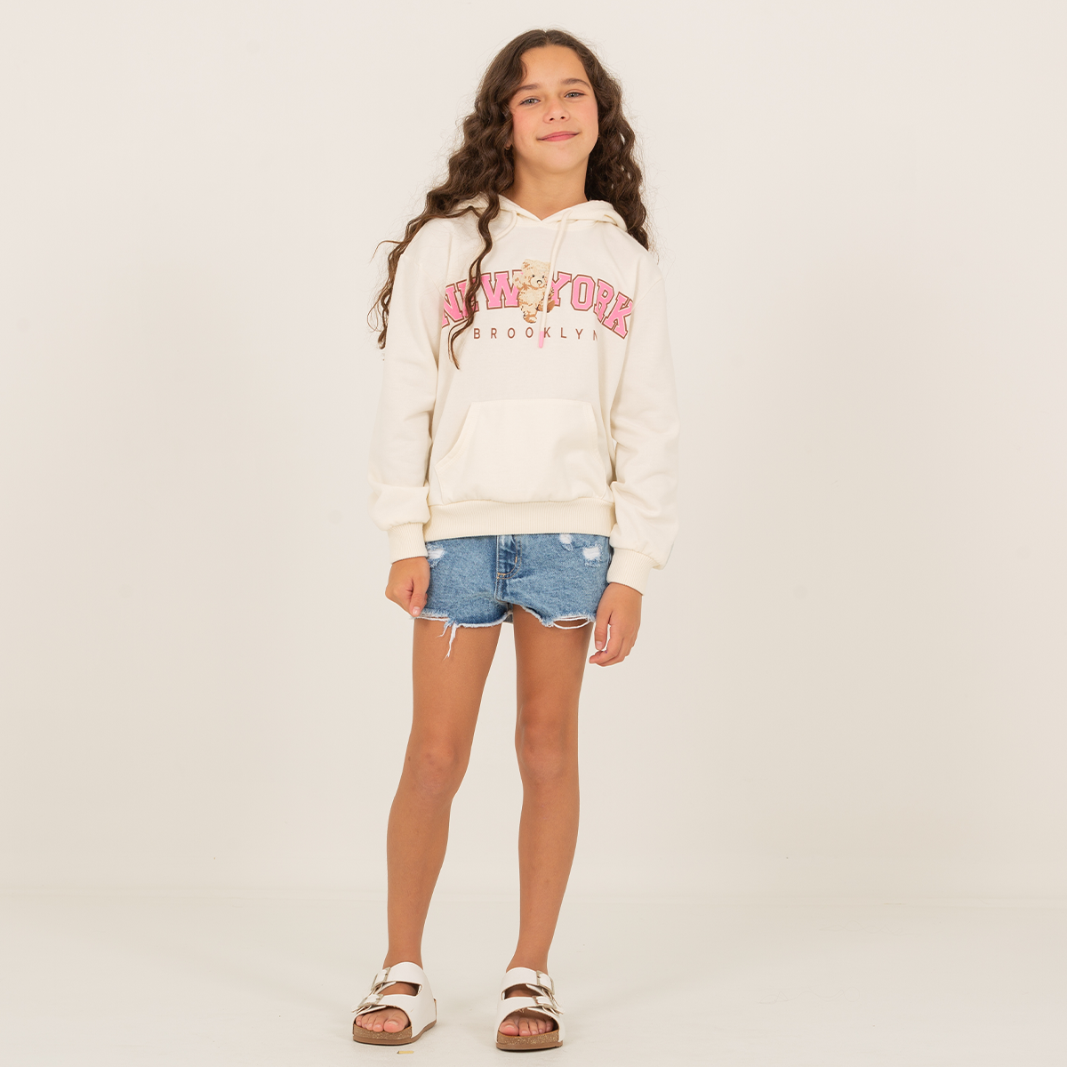 Hoodie para niñas con diseño estampado “new york” off white