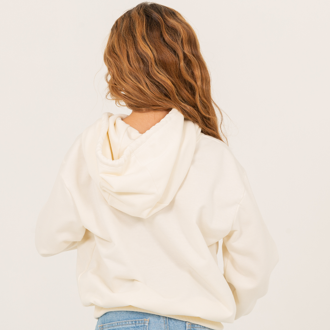 Hoodie para niñas con diseño estampado “forever denim essentials” Off white