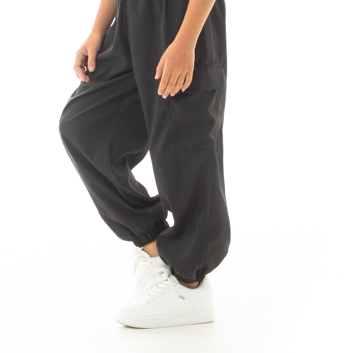 CONJUNTO PARA NIÑAS CROP TOP Y PANTALÓN