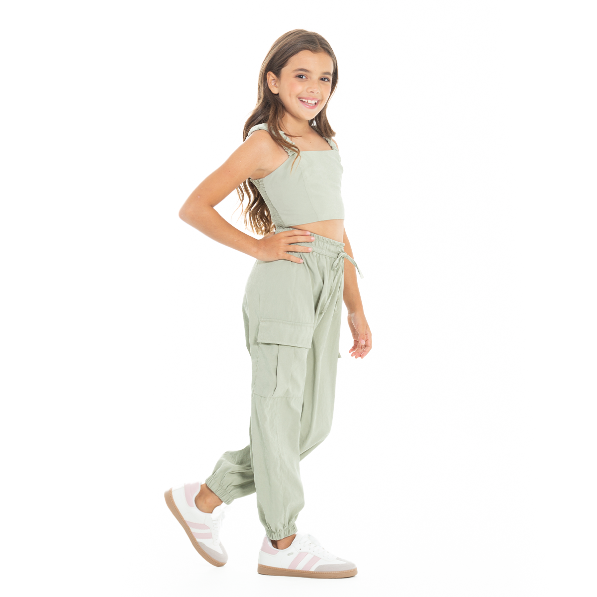 CONJUNTO PARA NIÑAS CROP TOP Y PANTALÓN