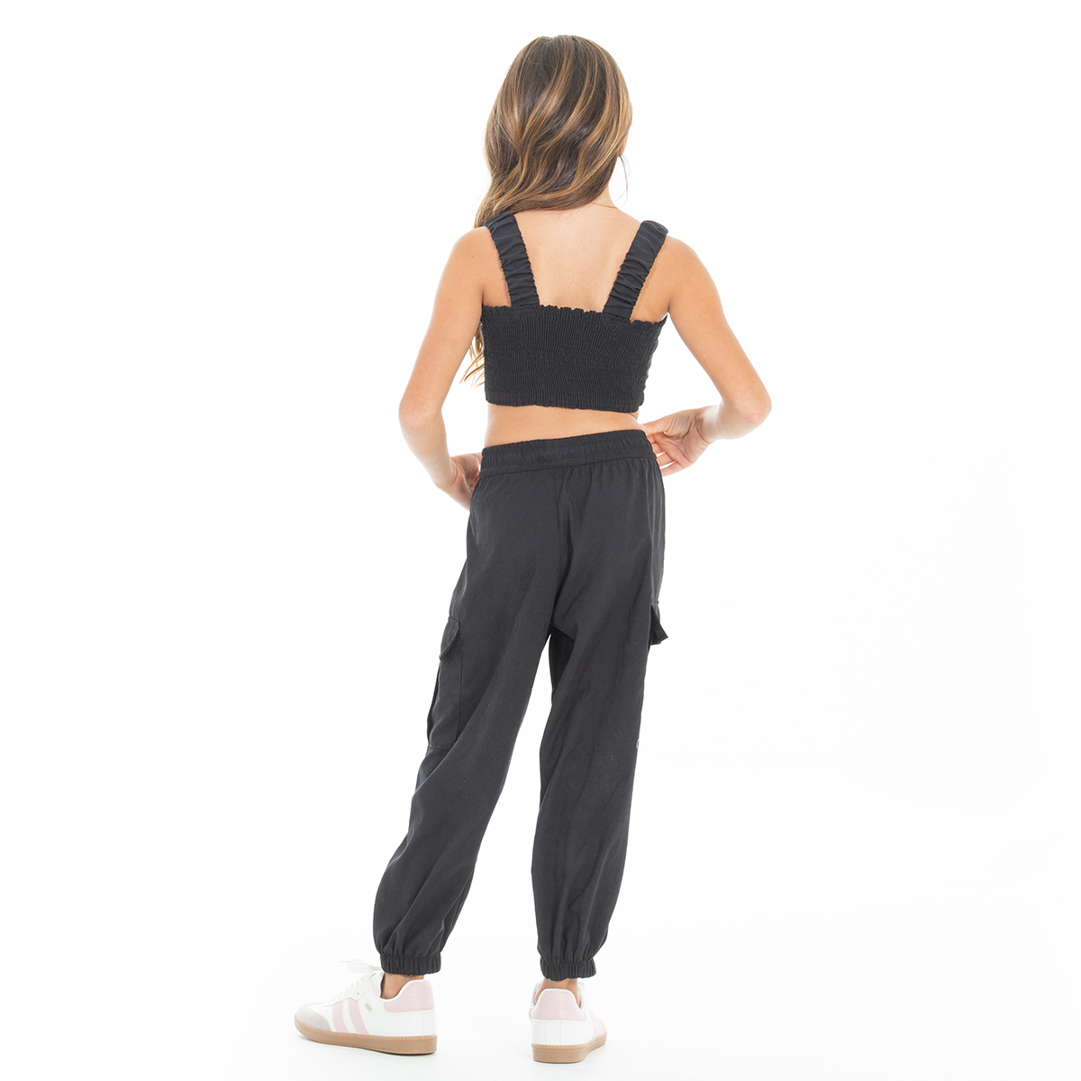 CONJUNTO CROP TOP Y PANTALÓN PARA NIÑAS