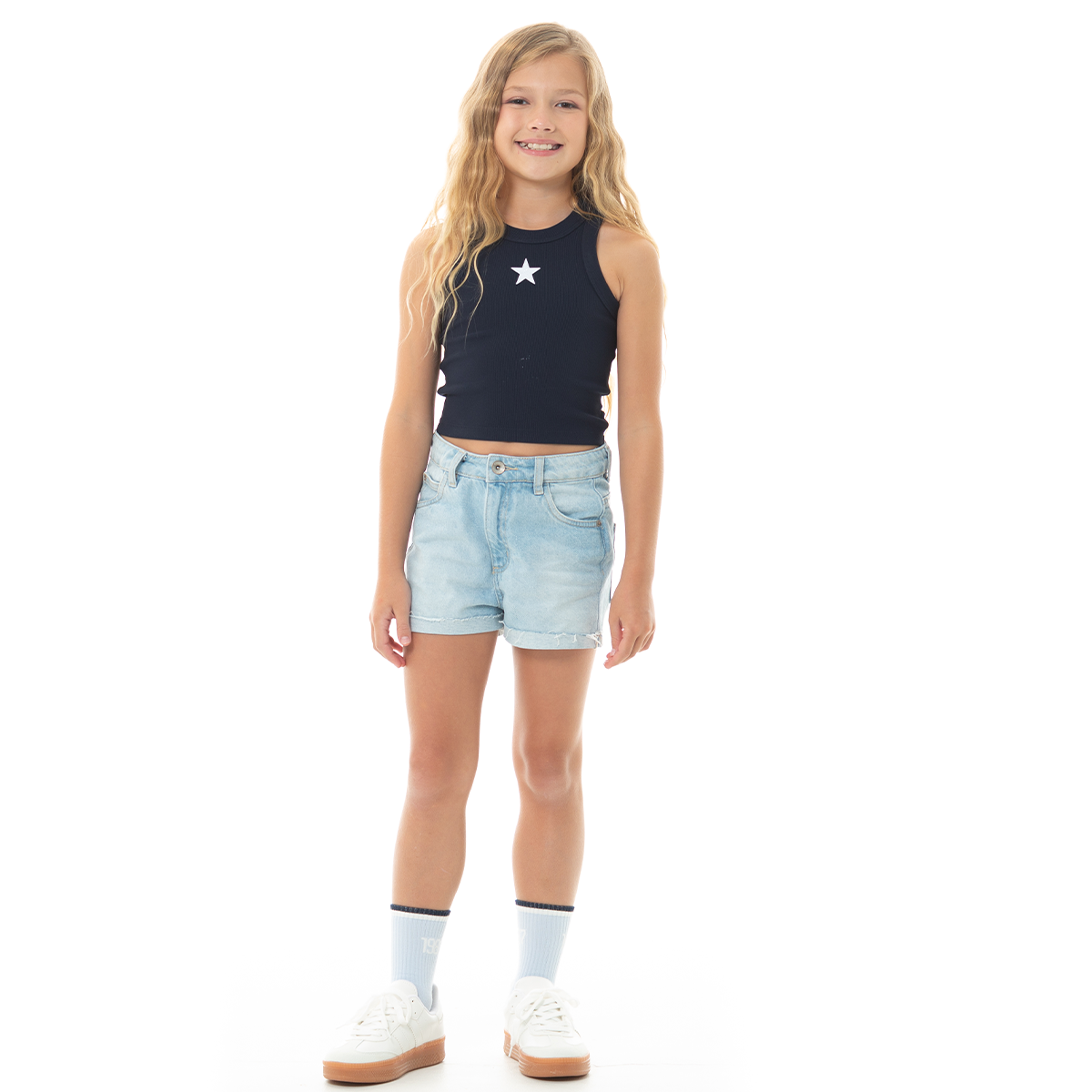 SHORT PARA NIÑAS CON ESTRELLAS EFECTO FLOCK COLOR BLANCO