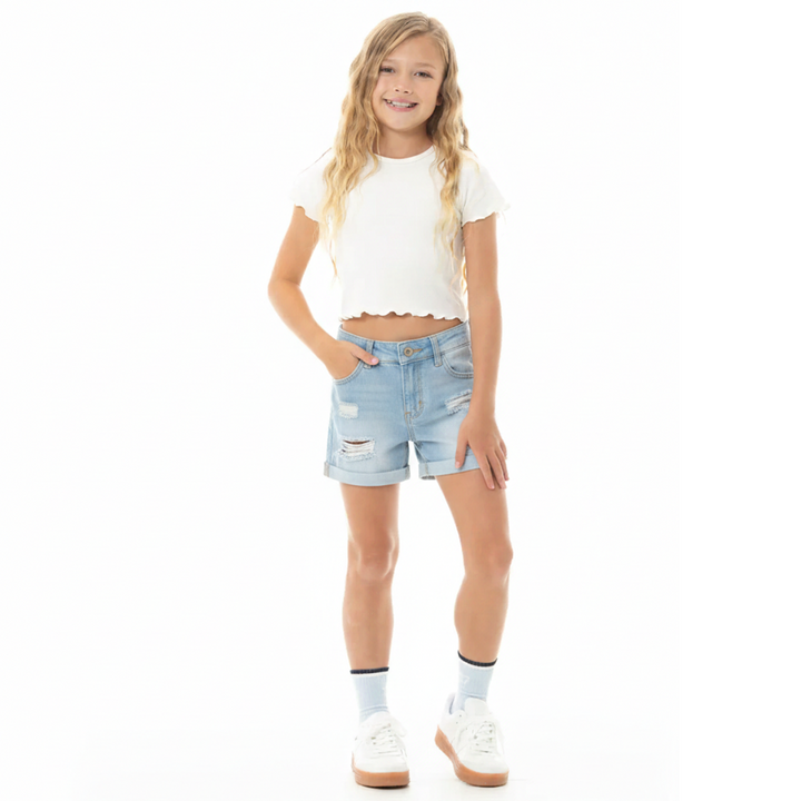 SHORT PARA NIÑAS EN DENIM CON DISEÑO DESGASTADO