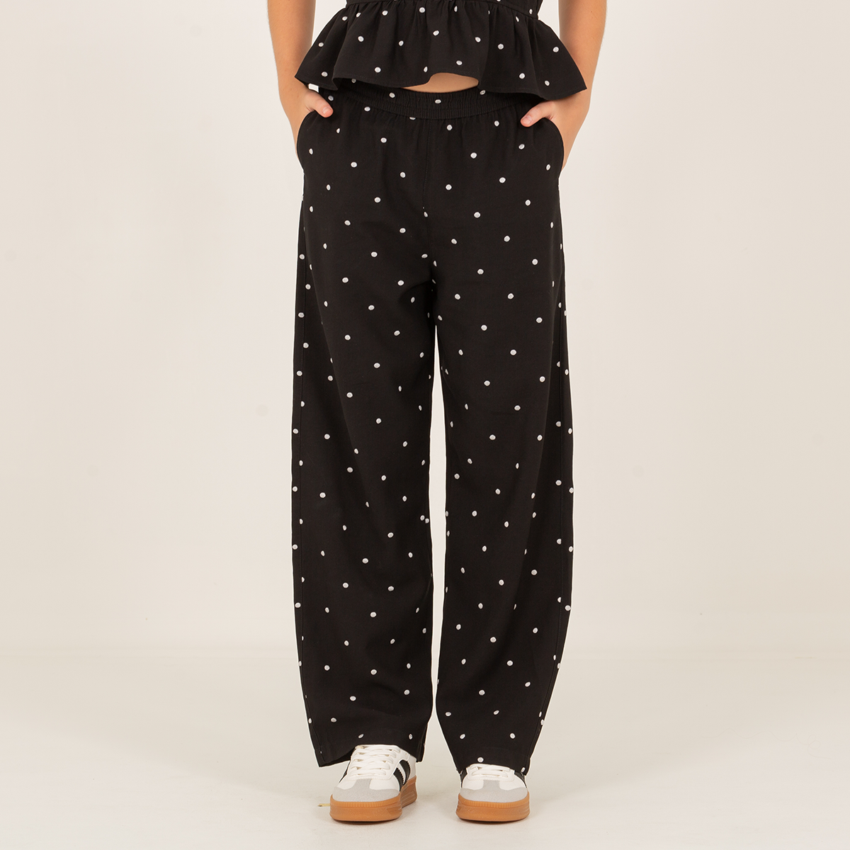 Pantalon para niñas con detalles de lunares bordados - Negro