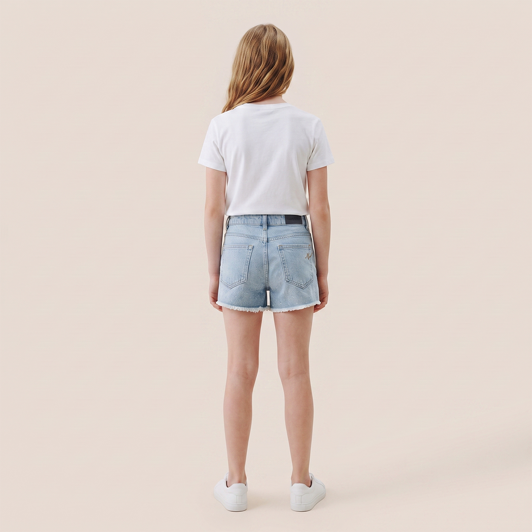 SHORT PARA NIÑAS EN DENIM CON APLIQUES BRILLANTES