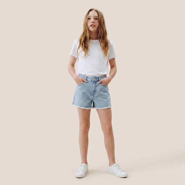 SHORT PARA NIÑAS EN DENIM CON APLIQUES BRILLANTES