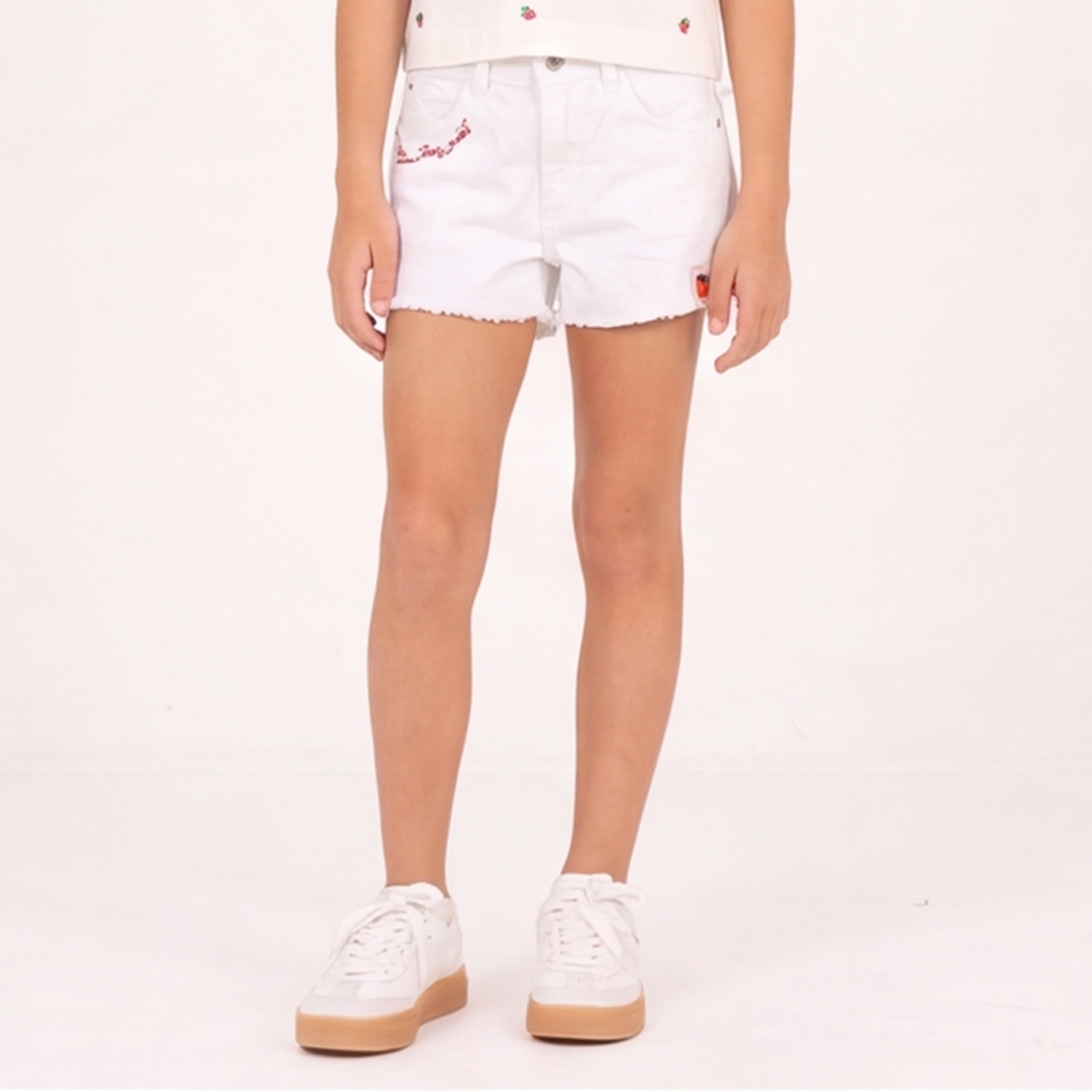 Short para niñas con diseño bordado - Strawberry sweet