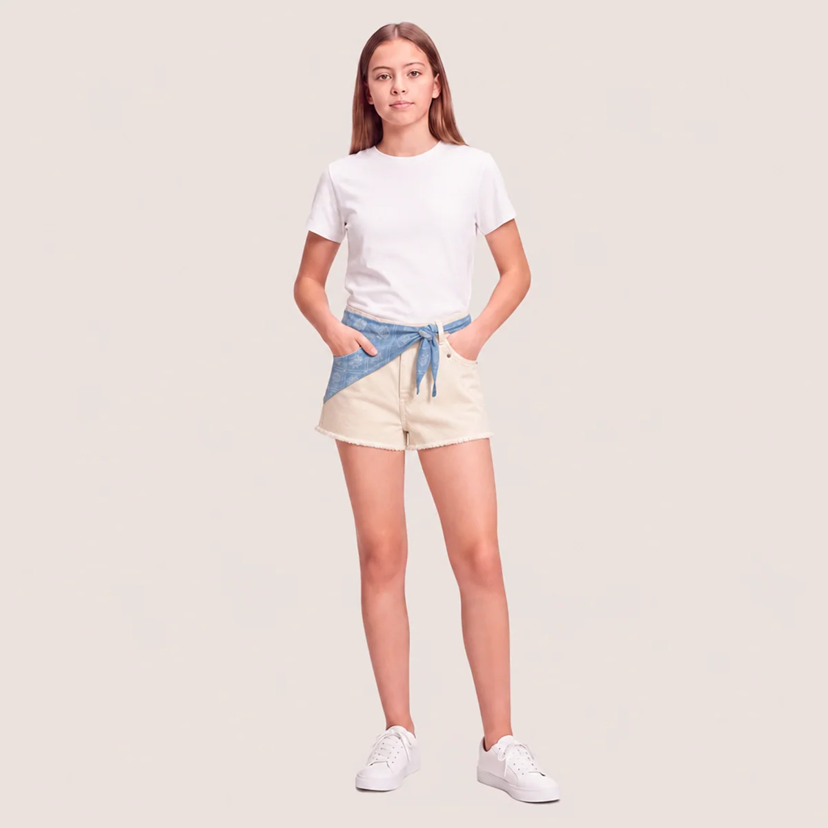 Short para niñas con pañuelo de diseños estampados - Beige