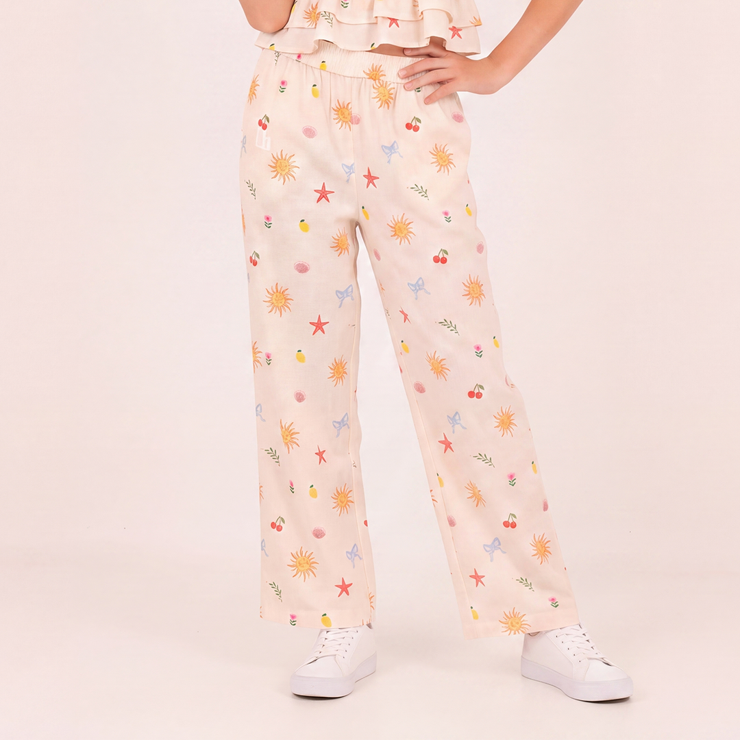 Pantalon para niñas con detalles estampados