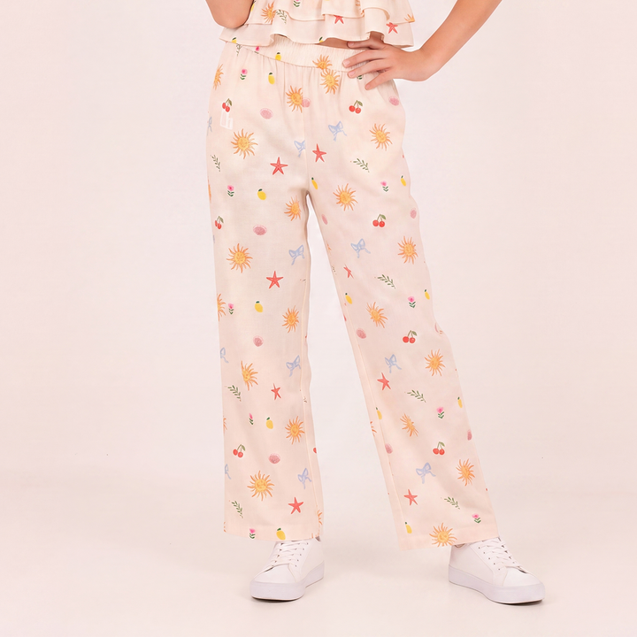 Pantalon para niñas con detalles estampados