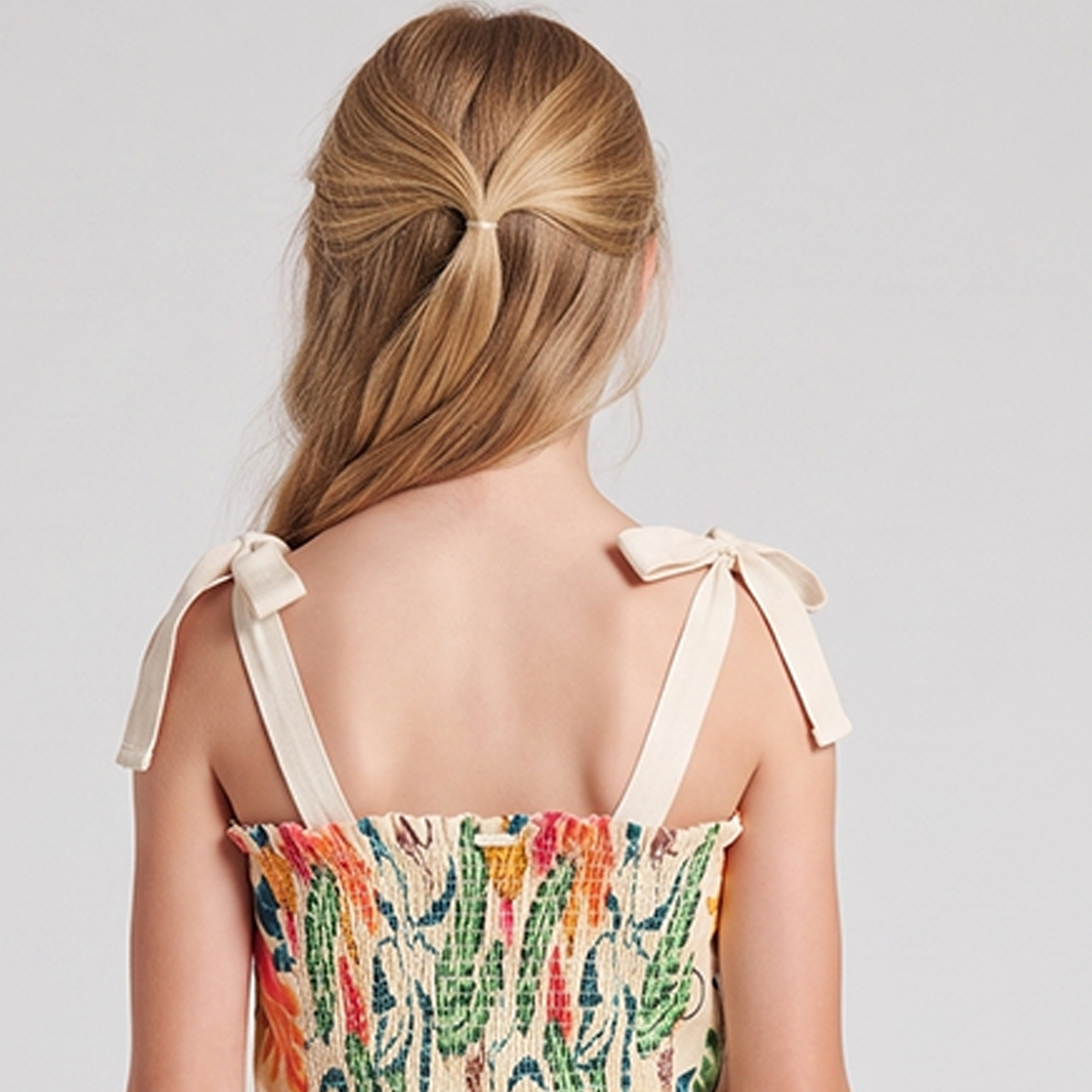 Enterizo para niñas en diseño tropical
