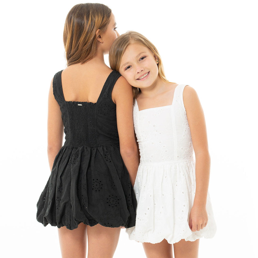VESTIDO PARA NIÑAS EN OJALILLO CORTO