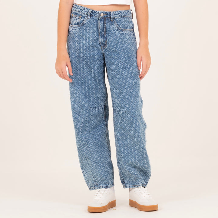 JEAN PARA NIÑA EN DENIM CON TEXTURA JACQUARD