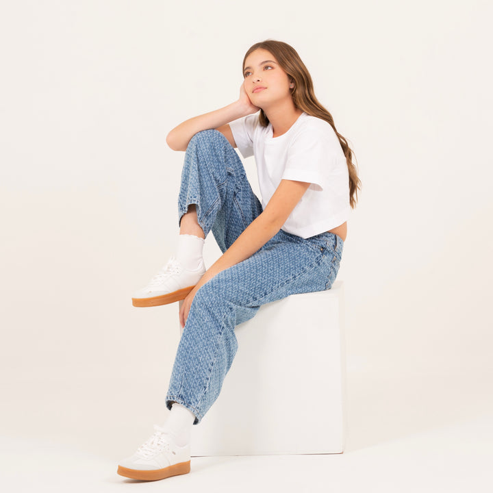 JEAN PARA NIÑA EN DENIM CON TEXTURA JACQUARD